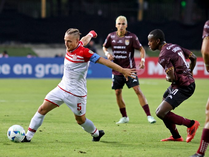 A paso firme: Estudiantes arrancó con un triunfo en la Copa Libertadores