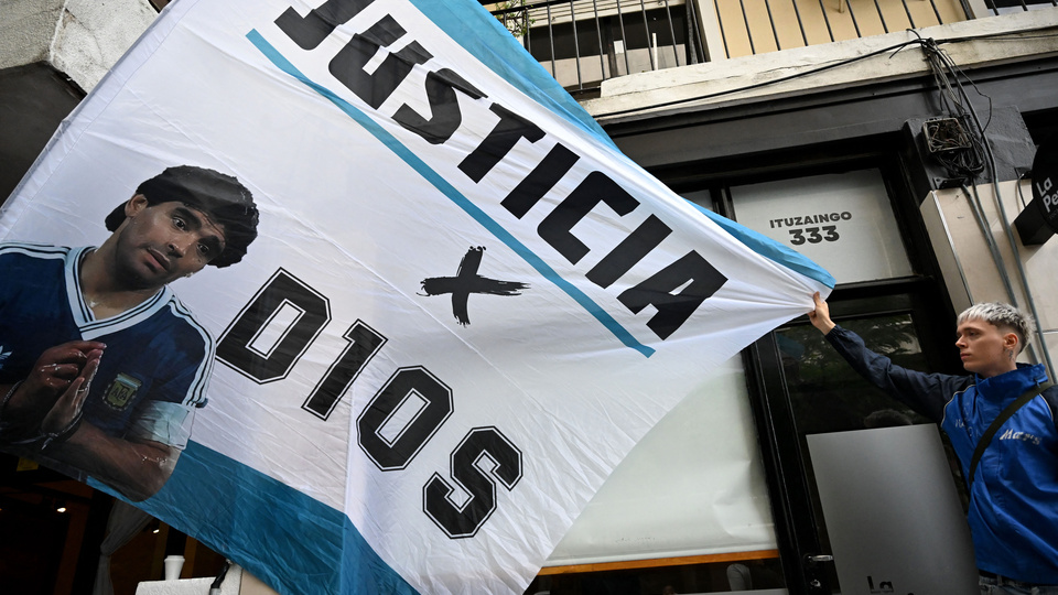 Juicio por la muerte de Diego Maradona: suspensión de una semana y polémica por una filmación no autorizada