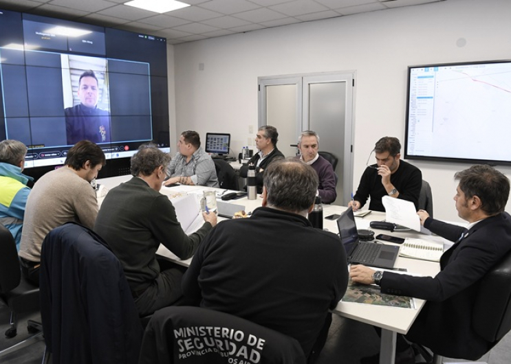 Kicillof encabezó el comité de emergencia y coordinó asistencia tras el temporal en la Provincia