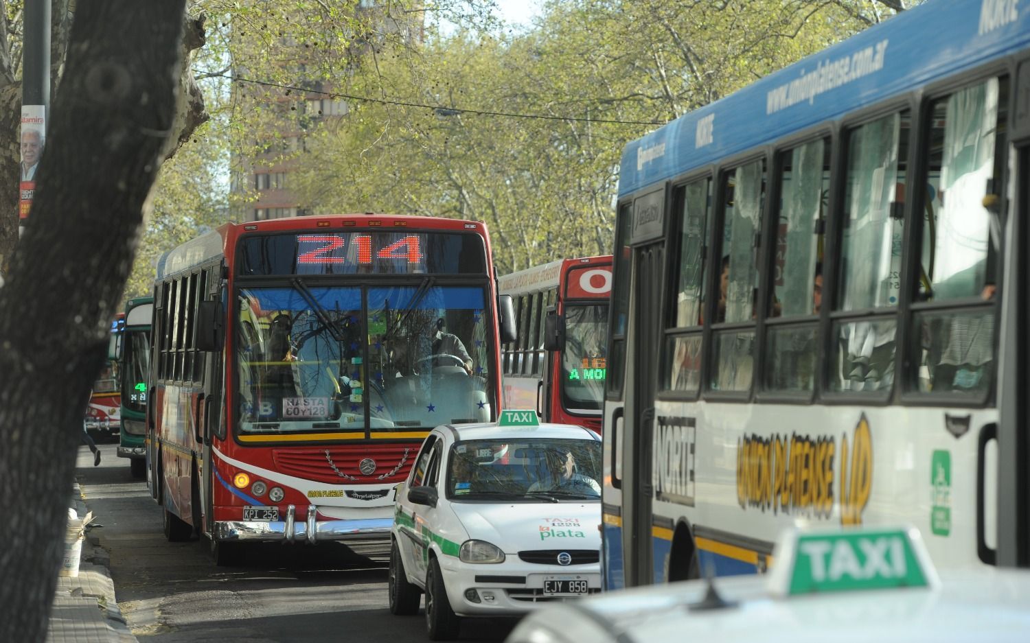Paro de micros: la UTA confirmó que este martes no habrá colectivos