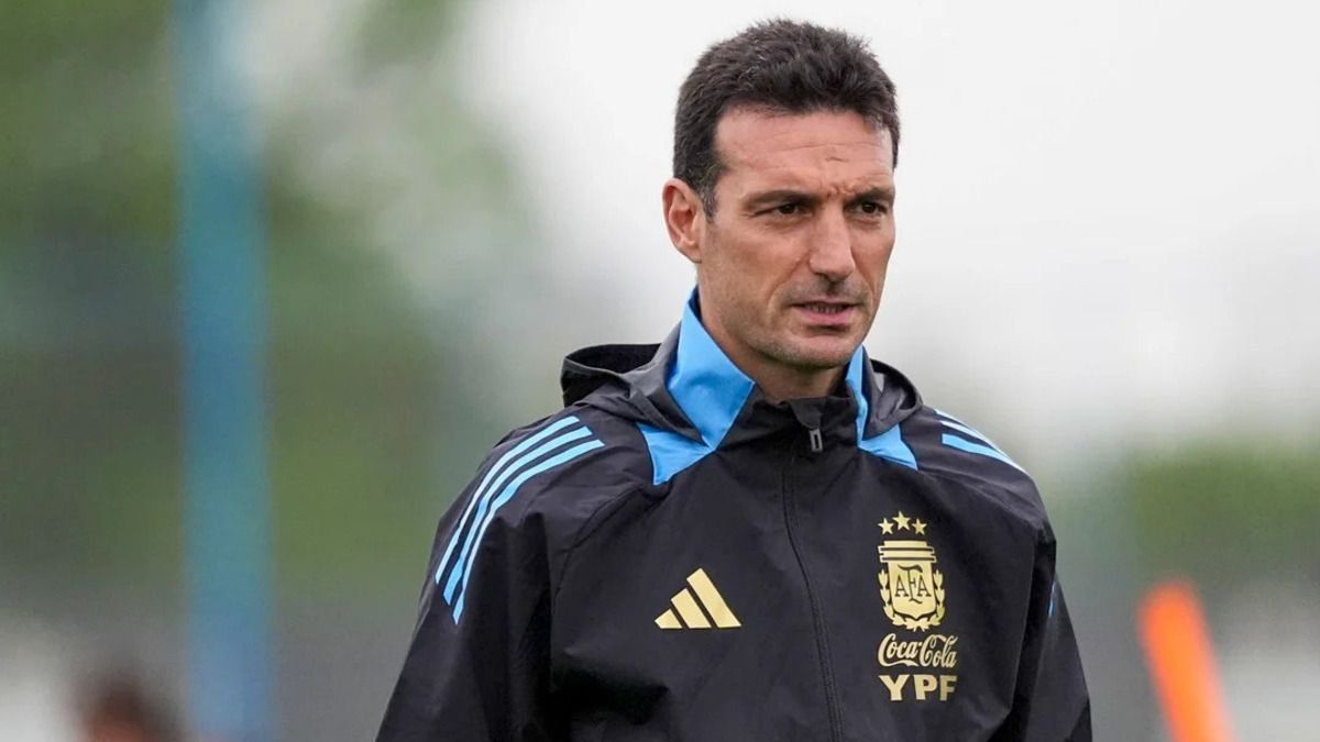 Scaloni no esquivó la pregunta: ¿Maradona o Messi? “Si tengo que elegir…”