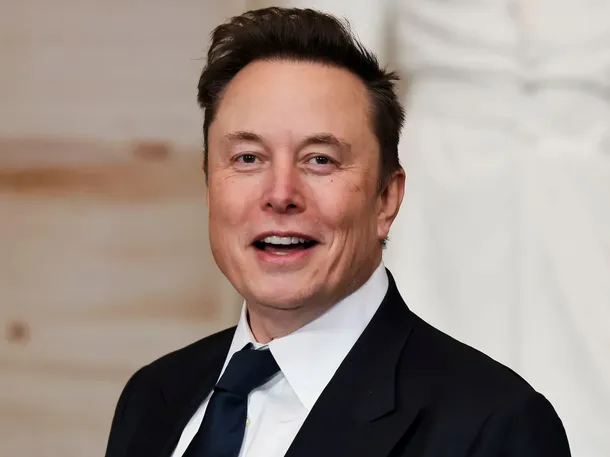 Elon Musk advirtió que "estamos al borde de una crisis energética mundial"