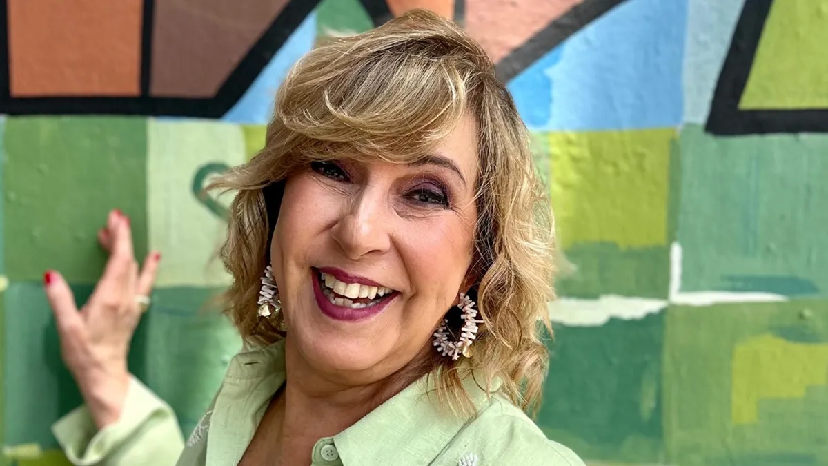 Georgina Barbarossa defendió el teatro independiente y cruzó al Gobierno