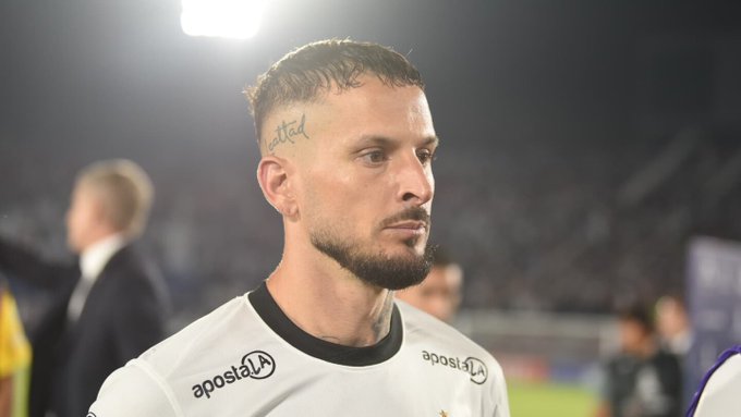 Darío Benedetto vuelve al fútbol argentino