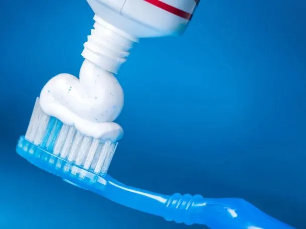 La ANMAT prohibió un reconocido dentífrico: qué marca no hay que comprar