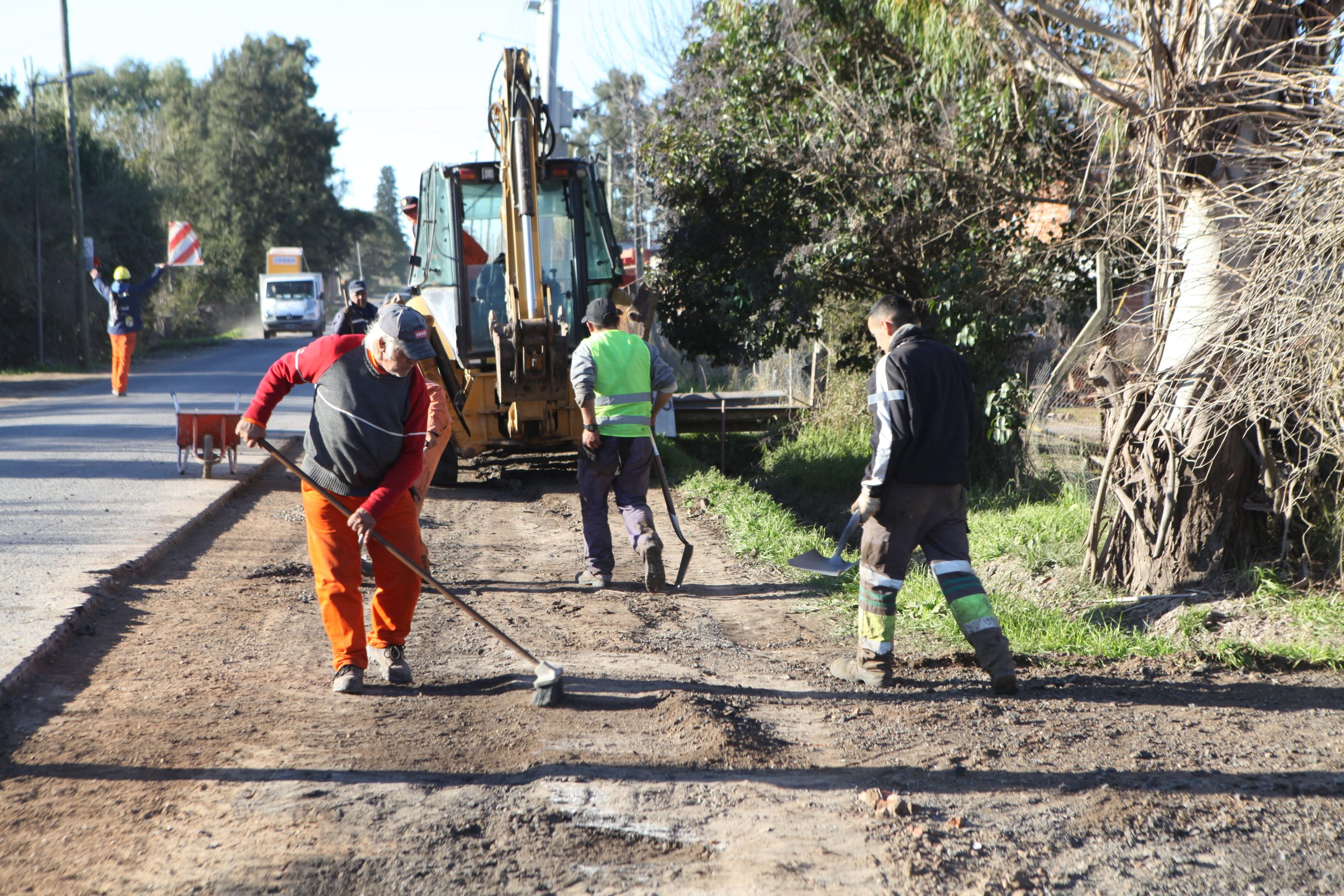 Avanza al 75% una obra clave de asfalto e hidráulica en Villa Elvira