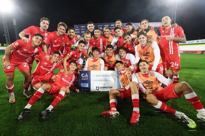 Agónico triunfo de Argentinos Juniors: se lo dio vuelta a Aldosivi y está en cuartos de la Copa Argentina