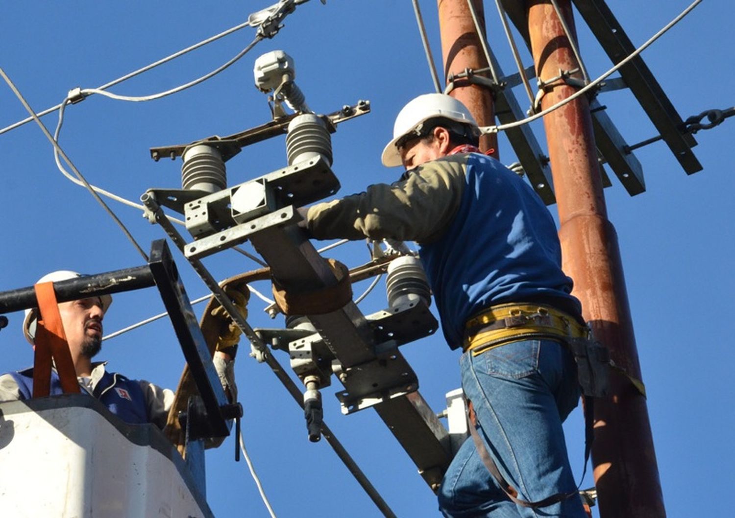 Ingenieros aseguran que peligra la calidad del Servicio de las Cooperativas eléctricas