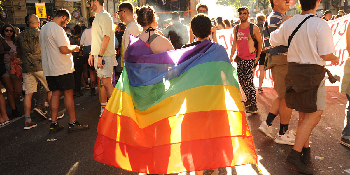 Aumentaron un 70% los ataques de odio contra la comunidad LGBTQI+ en Argentina