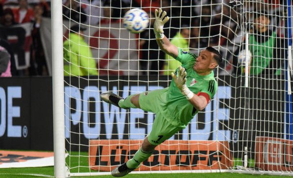 Armani volvió a ser héroe: River eliminó a Unión por la Copa Argentina