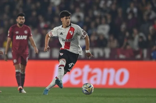 Lanús lo empató sobre la hora y le amargó la noche a River