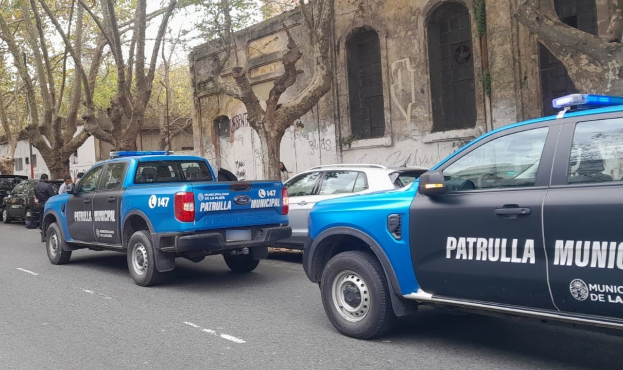 El Municipio reforzó los operativos para erradicar a los “trapitos” del centro de La Plata