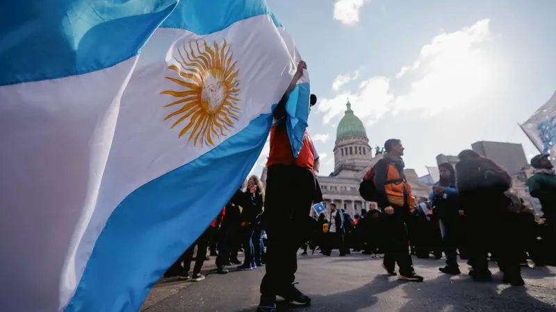 Cuando la salud y la educación salen a la calle