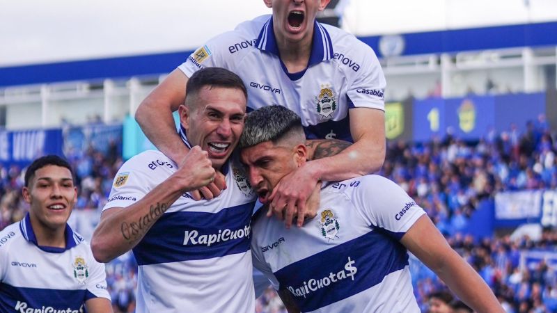 Gimnasia visita a Riestra y busca cortar la mala racha fuera de casa