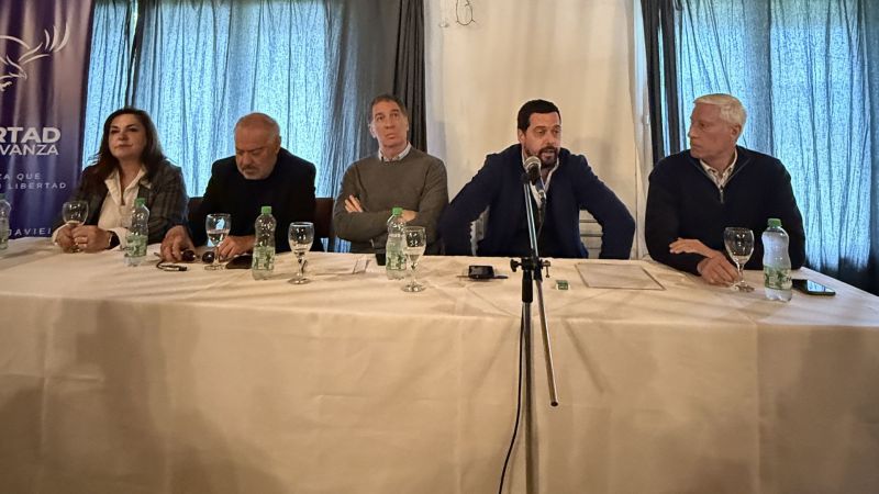 Santilli cruzó a Kicillof por el triple crimen de Florencio Varela