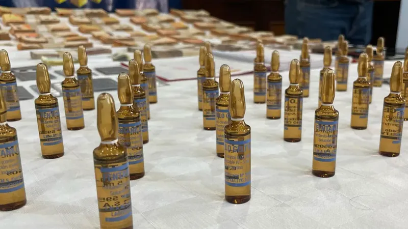 Fentanilo contaminado: secuestran teléfonos de funcionarios de ANMAT e INAME