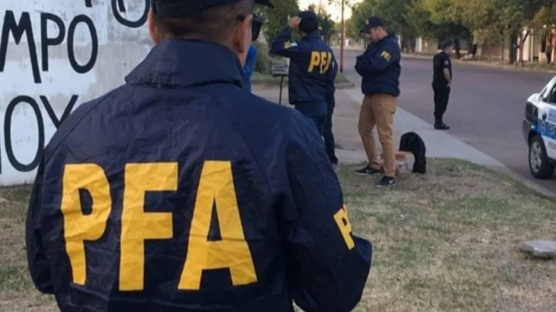 Ciudad Evita: hallaron dos cadáveres en la casa vinculada a chicas desaparecidas