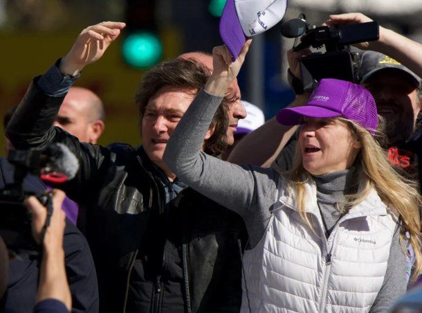 Audios de Karina: la oposición denuncia censura contra la prensa