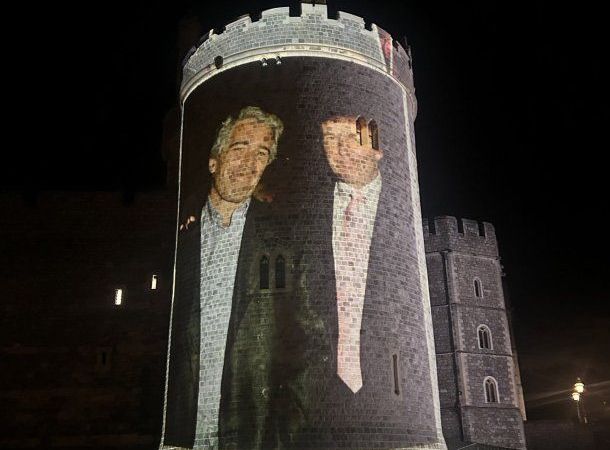 Proyectaron sobre el castillo de Windsor fotos de Donald Trump junto a Jeffrey Epstein