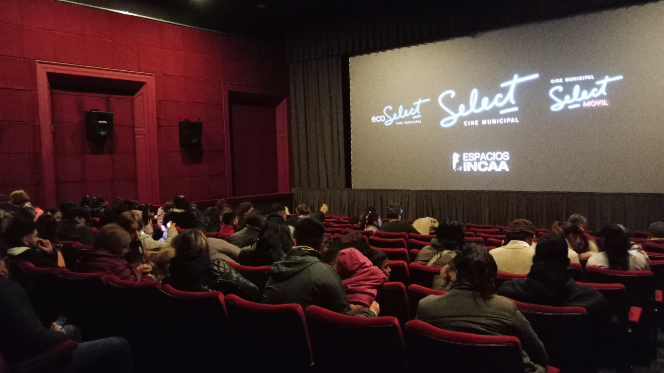 La cartelera de los cines municipales se renueva con comedia, terror y acción