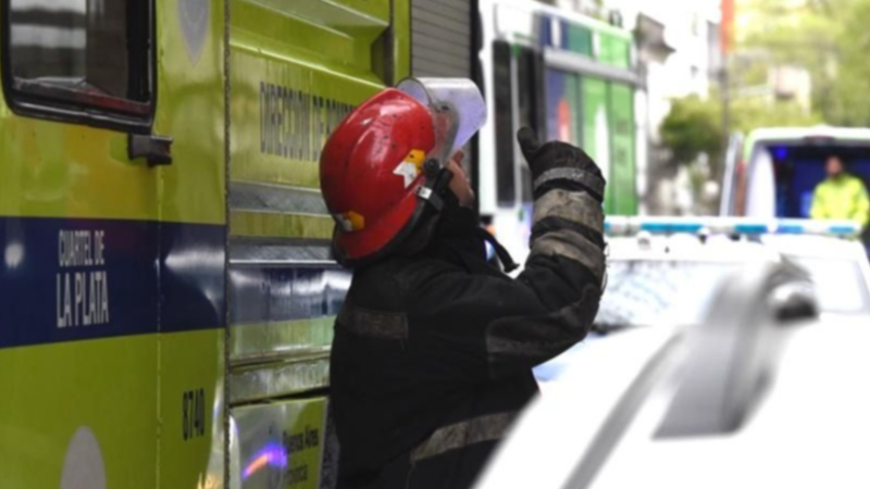 Fuga de gas en Gonnet: evacúan una escuela y viviendas por precaución