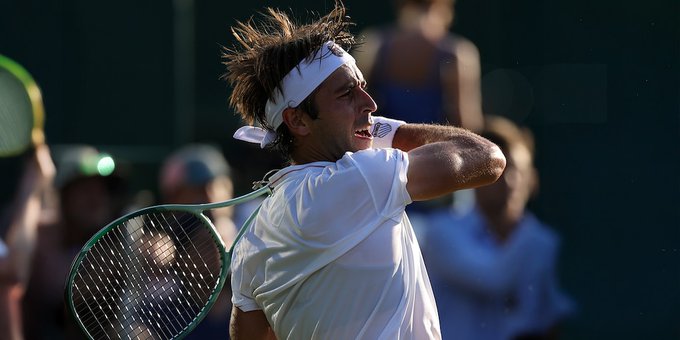 Tomás Etcheverry vuelve al circuito y debuta en el ATP 250 de Estocolmo