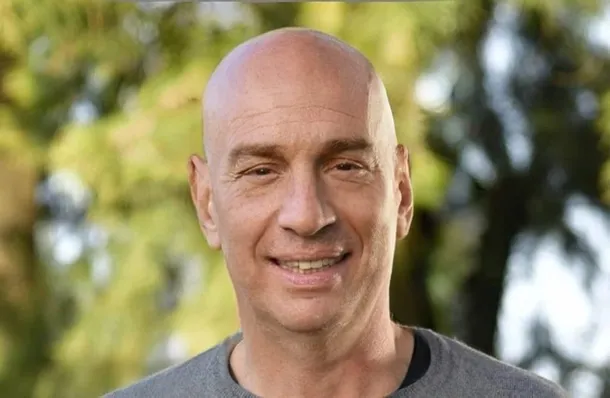 Insólito: aseguran que desde el Gobierno le pidieron a Diego Santilli que se rape el pelo