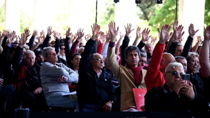 Exitosa asamblea en UNO
