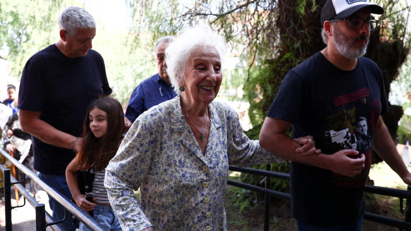 Estela de Carlotto fue dada de alta tras una intoxicación: cómo sigue su salud