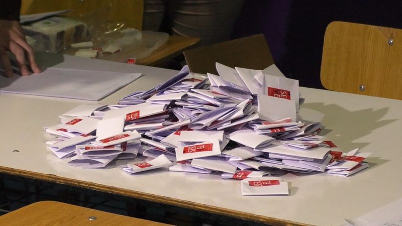 Elecciones en Chile: las encuestas anticipan un balotaje entre el oficialismo y la ultraderecha