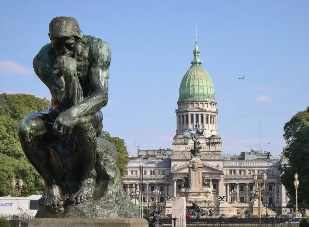 El Gobierno desdoblaría las sesiones extraordinarias para tratar el Presupuesto y las reformas