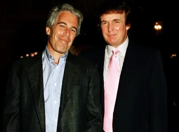 Qué revelan ahora los mails internos de Jeffrey Epstein sobre Donald Trump