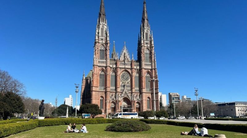 Miércoles con sol y temperaturas agradables en La Plata
