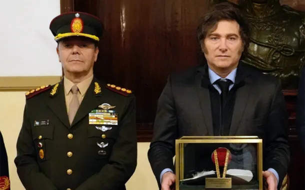 Polémica: Carlos Presti no pasará a retiro para aceptar el cargo de Ministro de Defensa
