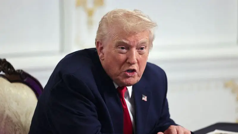 El doble discurso de Trump: indultará a un presidente de Honduras vinculado al narco