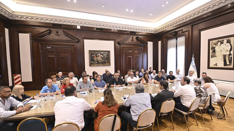 La Provincia mantiene abierta la paritaria y convocará a los gremios a una nueva reunión en enero 2026