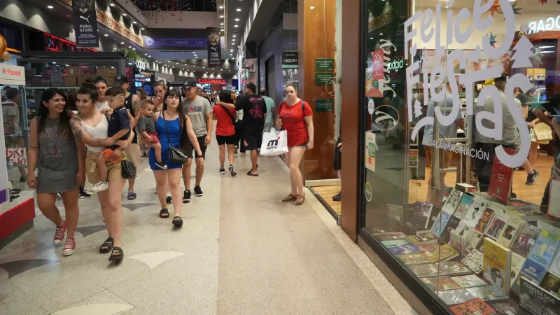 Compras hasta la medianoche: así serán las noches de descuentos navideños en la Región