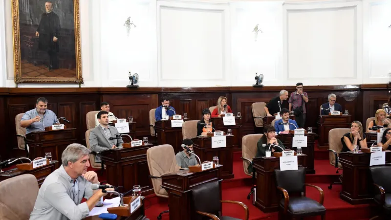 El Concejo Deliberante de La Plata sesionará el martes para tratar la licencia de Julio Alak