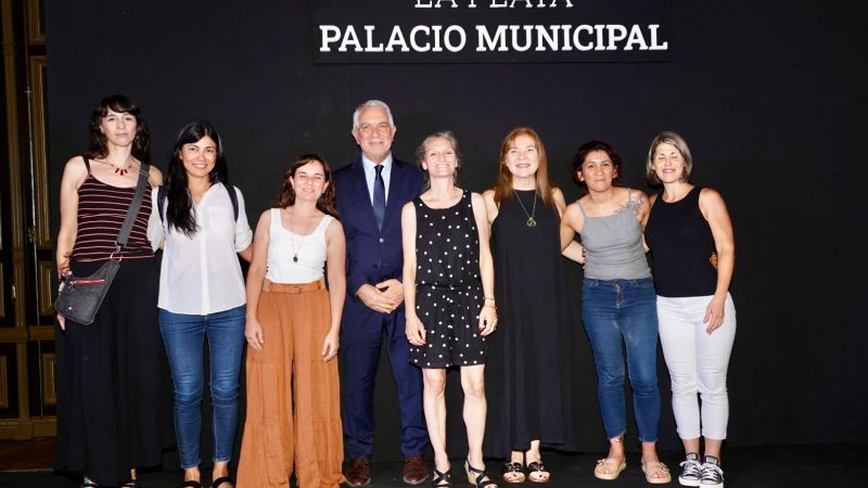 Alak reinauguró el Salón Dorado con sus históricos vitrales completamente restaurados