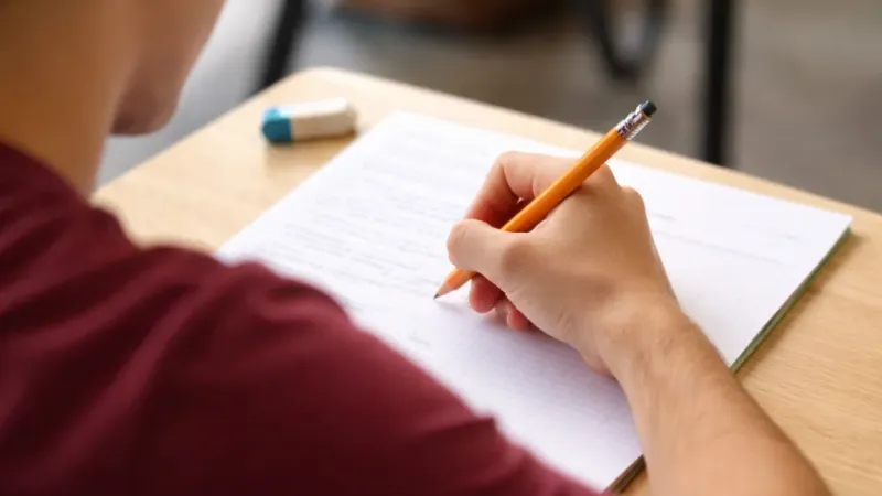 Abrieron las inscripciones al Plan FinEs 2026 en La Plata: sedes, requisitos y cómo anotarse