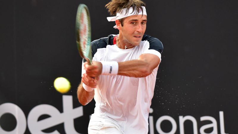 Etcheverry remontó en Río y se metió en octavos del ATP 500