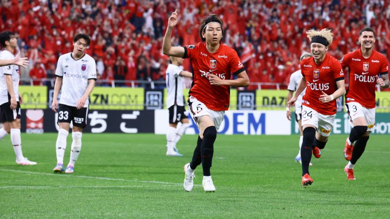 Comenzó el fútbol en Japón