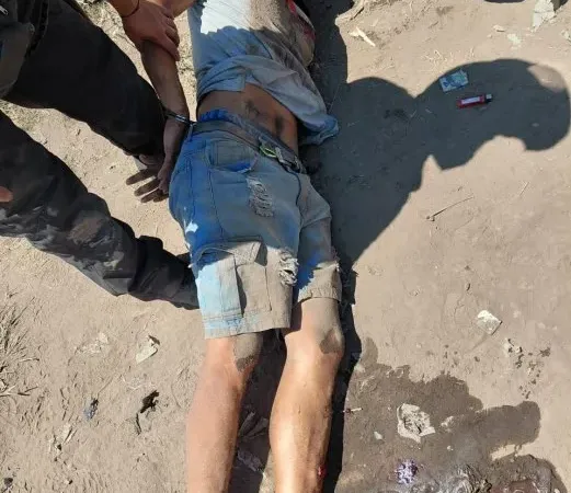 Robo, persecución y tiros en Los Hornos: dos detenidos tras un operativo que terminó en la Megatoma