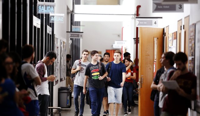 Más acceso, menos egreso: qué revela el informe sobre la universidad argentina