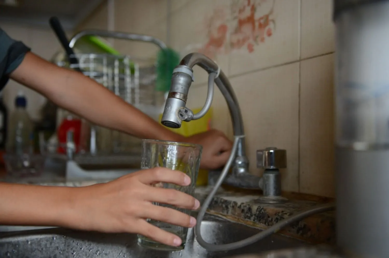 Reportan falta de agua en varios sectores de La Plata tras el corte de ...