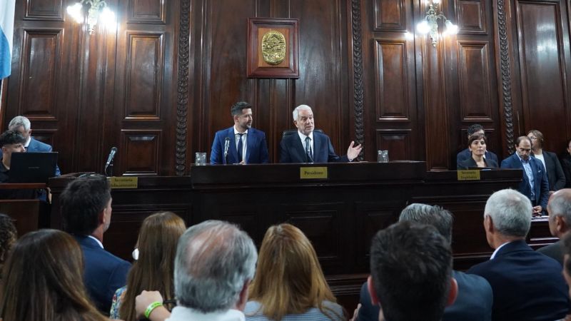 Obras, orden administrativo y coparticipación: el mensaje final de Alak en el Concejo