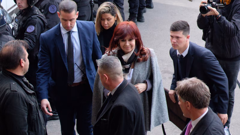 Cristina Kirchner se presentó a declarar por la 'Causa de los Cuadernos'