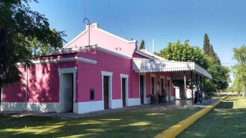 Ángel Etcheverry celebra su 116° aniversario con desfile, feria y música en vivo