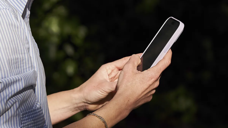 Se hizo pasar por Camuzzi y estafó a una jubilada: le vació las cuentas