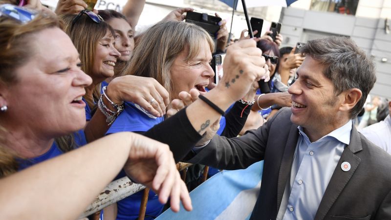 Kicillof asumió en el PJ bonaerense con llamado a la unidad